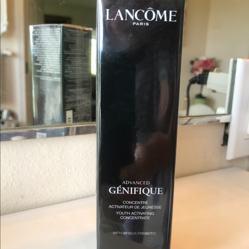 Lancôme Genefique youth activating concentrate